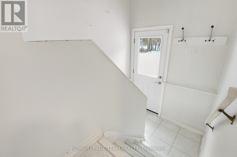 29178110/5866-piperville-road/carlsbad-springs/ottawa/ontario/K0A1K0_23