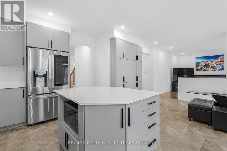 29613825/39-angel-heights/stittsville-south/ottawa/ontario/K2S2N2_18