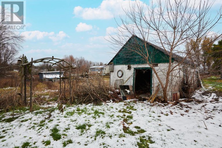 29112425/4872-nine-mile-road/south-glengarry-charlottenburgh-twp/south-glengarry/ontario/K0C1S0_28