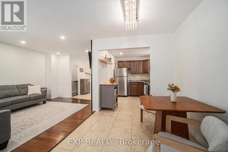 28430492/5-benlark-road/on-the-green/ottawa/ontario/K2J2L5_14