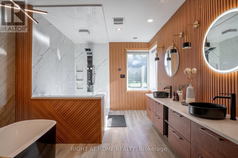 29001389/5-burnt-tree-court/cedar-hillorchard-estates/ottawa/ontario/K2R1B8_23