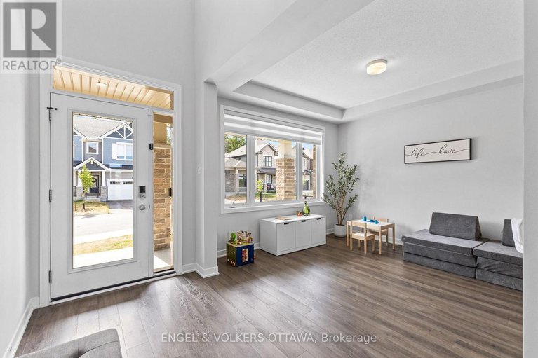 29018606/119-green-ash-avenue/goulbourn-twp-from-franktown-rdsouth-to-rideau/ottawa/ontario/K0A2Z0_4