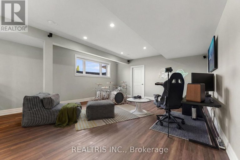 29604659/5813-red-castle-ridge/manotick-east-to-manotick-station/ottawa/ontario/K4M0A4_30