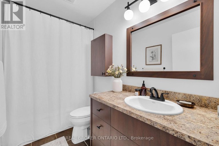 29578389/101-mcclintock-way/katimavik/ottawa/ontario/K2L2A5_20