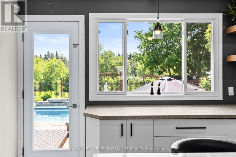 28424960/782-notre-dame-street/embrun/russell/ontario/K0A1W0_27