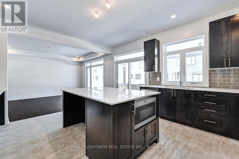 28636680/76-big-dipper-street/riverside-southgloucester-glen/ottawa/ontario/K4M0K1_12