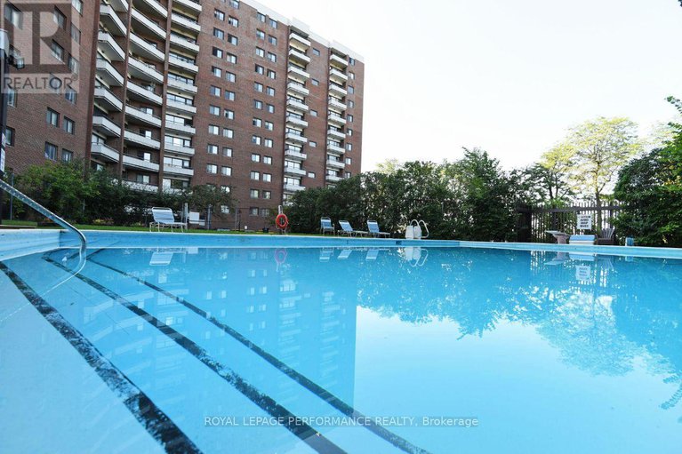 28598401/1113-20-chesterton-drive-w/borden-farmstewart-farmcarleton-heightsparkwood-hills/ottawa/ontario/K2E6Z7_22