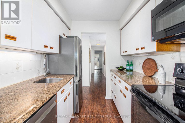 29034995/ph4-158c-mcarthur-avenue/vanier/ottawa/ontario/K1L8C9_16