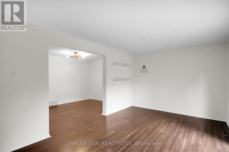 28915689/26-corley-private/heron-gateindustrial-park/ottawa/ontario/K1V8T7_20