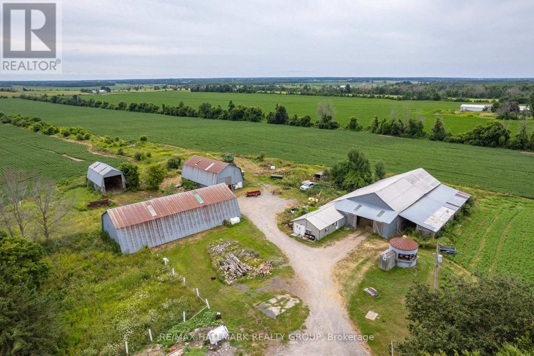28683667/21580-seven-hills-road/north-glengarry-lochiel-twp/north-glengarry/ontario/K0B1R0_9