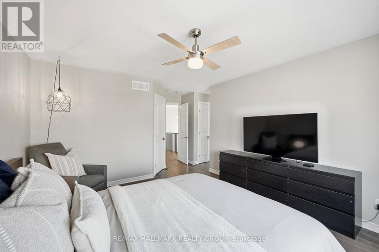 29461152/570-baie-des-castors-street/camelot/ottawa/ontario/K4A0Y7_14