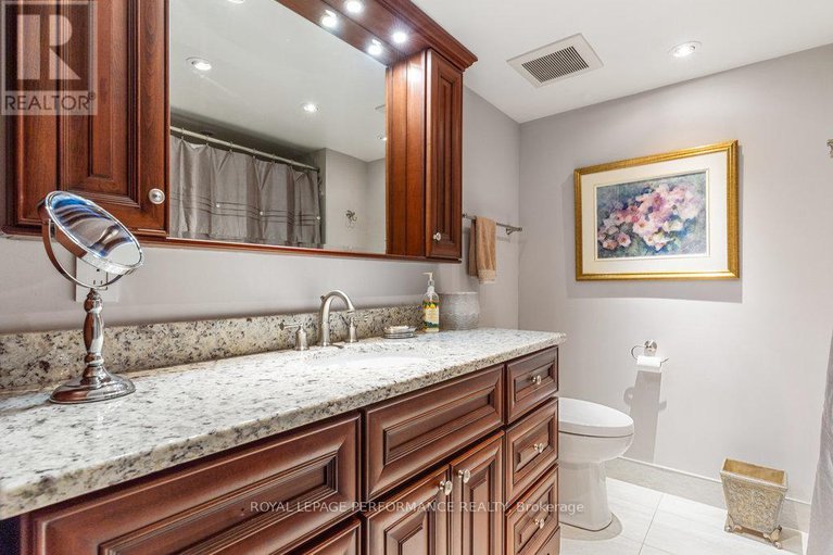 28332699/405-160-george-street/lower-townbyward-market/ottawa/ontario/K1N9M2_30