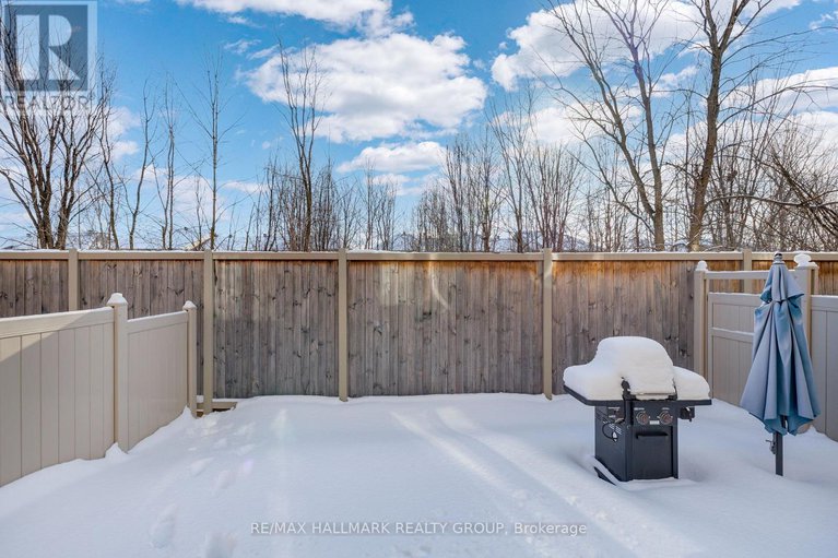 29294452/26-barn-swallow-private/riverside-southgloucester-glen/ottawa/ontario/K4M0H5_41