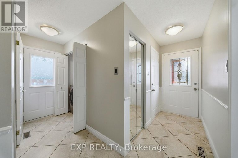 29551480/180-equestrian-drive/bridlewood/ottawa/ontario/K2M2B9_8