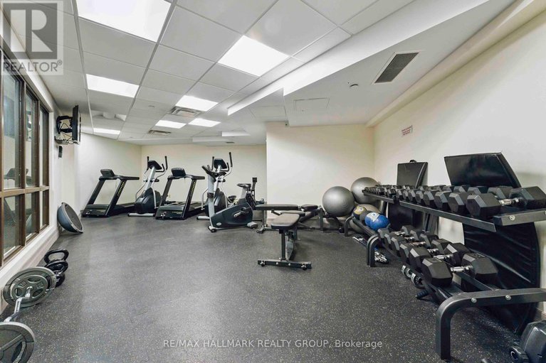 28612449/316-808-bronson-avenue/dows-lake/ottawa/ontario/K1S5A4_28