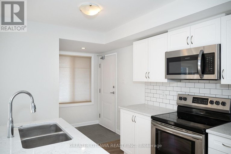 29592817/16-415-eldorado-private/morgans-grantsouth-march/ottawa/ontario/K2K0N9_4