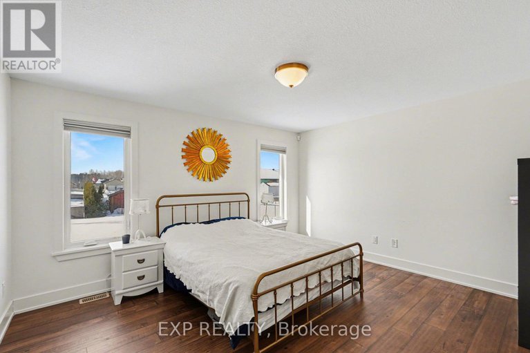 29378271/3512-crosswind-crescent/osgoode/ottawa/ontario/K0A2W0_12