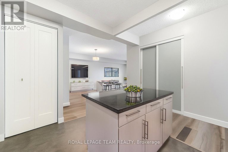 29412472/901-200-bay-street/ottawa-centre/ottawa/ontario/K1R7W8_8