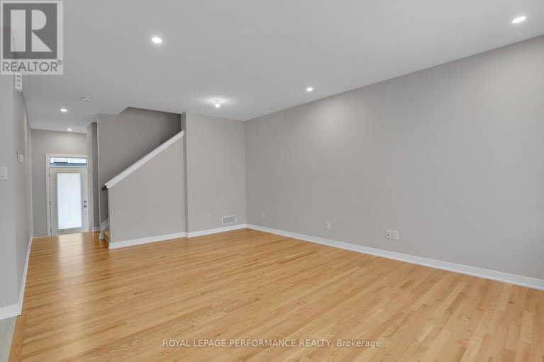 28900930/94-pizzicato-street/mer-bleuebradley-estatesanderson-park/ottawa/ontario/K1W0E1_10