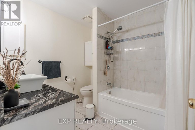 28873619/1562-lisbon-street/fallingbrookpineridge/ottawa/ontario/K4A4B9_20