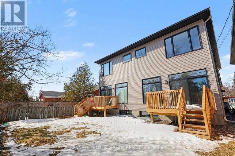 29485107/137-duford-street/vanier/ottawa/ontario/K1L6Z5_15
