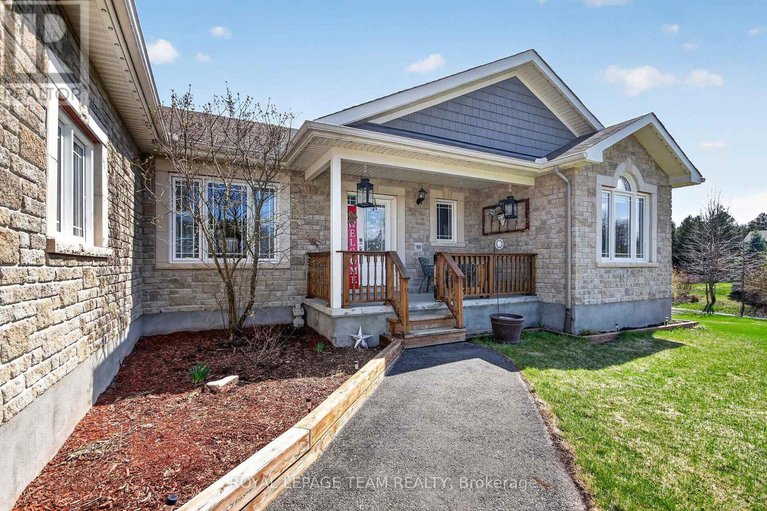 29647827/109-stonewalk-drive/north-grenville-twp-kemptville-south/north-grenville/ontario/K0G1J0_3