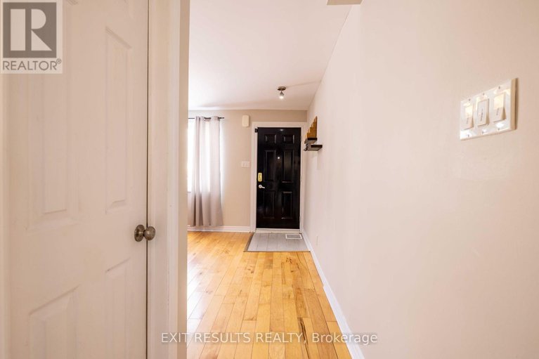 28607259/292-richelieu-avenue/vanier/ottawa/ontario/K1L6K3_10