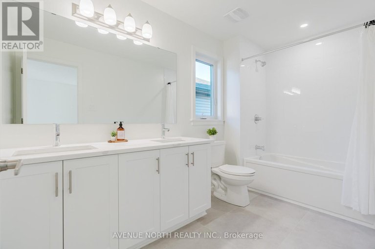 29652352/1729-rotterdam-circle/rural-kanata-central/ottawa/ontario/K2W1A5_42