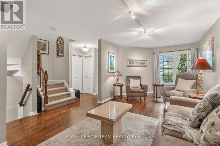 29621921/9-borealis-crescent/carson-meadows/ottawa/ontario/K1K4T4_4