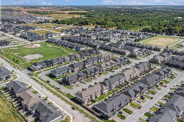 28862057/754-cairn-crescent/mer-bleuebradley-estatesanderson-park/ottawa/ontario/K1W0P4_43