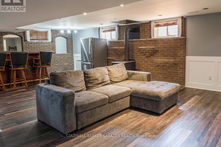 29261166/875-usborne-street/mcnabbraeside-twps/mcnabbraeside/ontario/K0A1G0_13