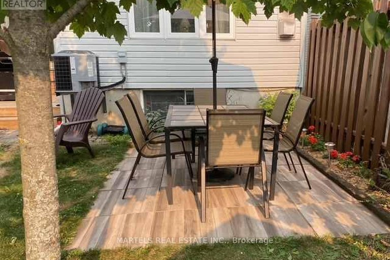 29555582/919-markwick-crescent/notting-hillsummerside/ottawa/ontario/K4A4J1_21