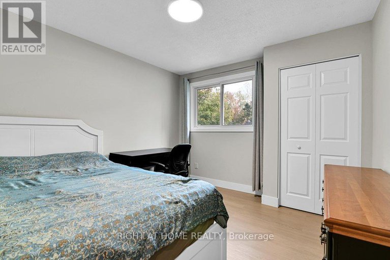 29018595/2230-bickerton-avenue/canotek-industrial-park/ottawa/ontario/K1J6Y3_16