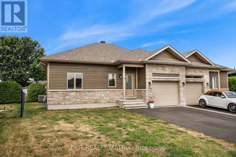 28716853/16-julien-street/lorignal/champlain/ontario/K0B1K0_2