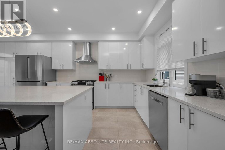 28607791/207-osterley-way/stittsville-south/ottawa/ontario/K2S2N6_23