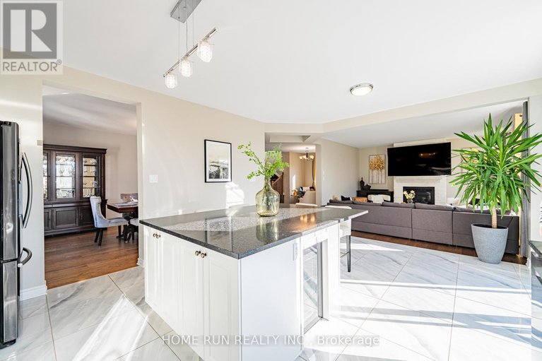 29657132/110-discovery-crescent/stittsville-north/ottawa/ontario/K2S0Z9_15