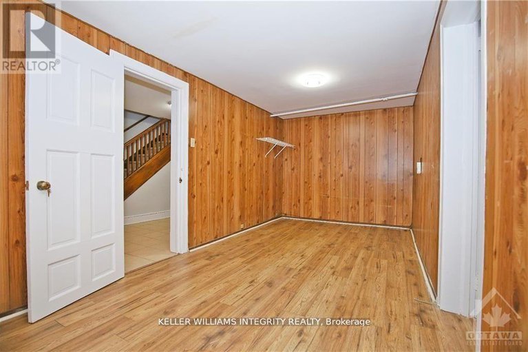 28436657/39-goulburn-avenue/sandy-hill/ottawa/ontario/K1N8C7_26