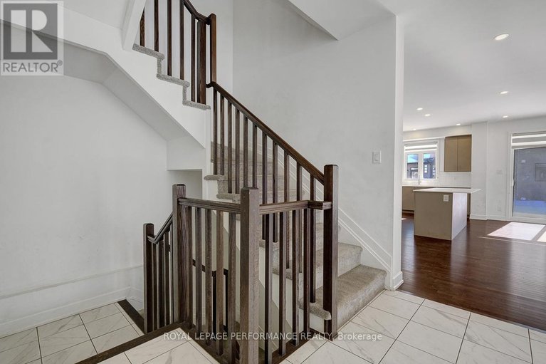 29445576/51-moosonee-crescent/riverside-southgloucester-glen/ottawa/ontario/K4M0M1_39