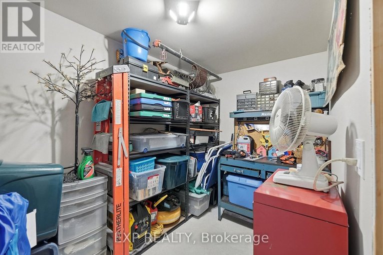 29674701/2114-312-masters-lane/town-of-rockland/clarence-rockland/ontario/K4K0L3_20