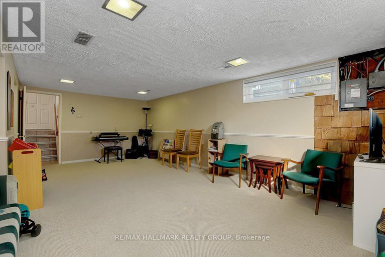 29360557/629-glenhurst-crescent/beacon-hill-north/ottawa/ontario/K1J7B6_40