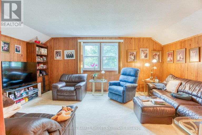 29040385/2005-neepawa-avenue/carlingwood/ottawa/ontario/K2A3L4_14