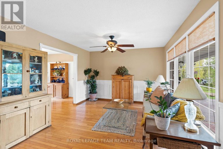 28998982/2915-county-rd-20-road/north-grenville-twp-kemptville-south/north-grenville/ontario/K0G1J0_10