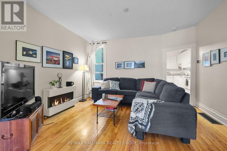 28774423/230-booth-street/west-centre-town/ottawa/ontario/K1R7J6_11
