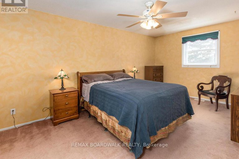 29408101/182-palomino-drive/bridlewood/ottawa/ontario/K2M1P2_28