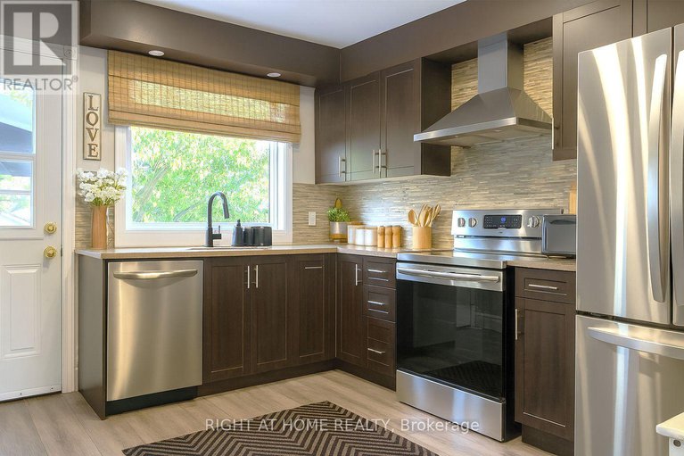 28945705/347-zephyr-avenue/britannia/ottawa/ontario/K2B5Z9_12