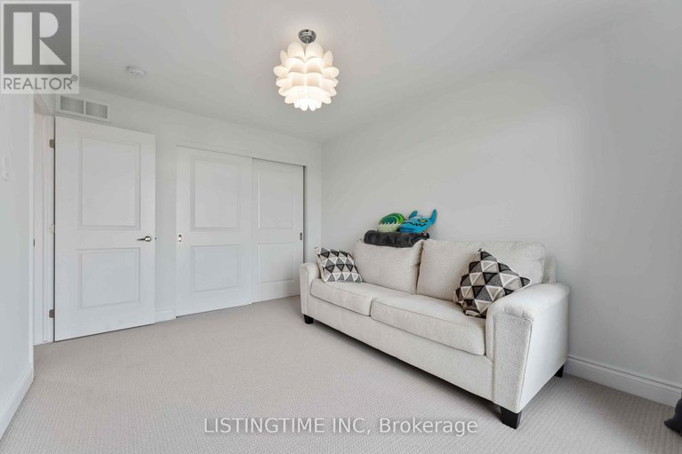 28823049/704-brian-good-avenue/riverside-southgloucester-glen/ottawa/ontario/K4M0C1_19