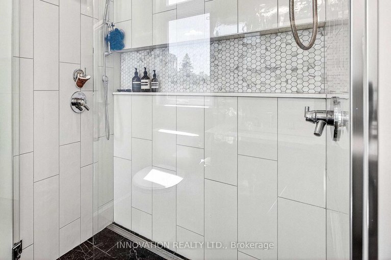 28550549/160-marier-avenue/vanier/ottawa/ontario/K1L5S1_26