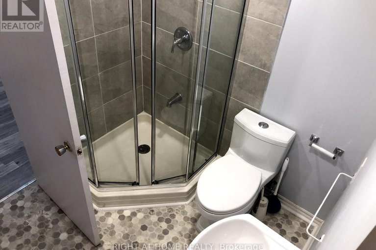28476739/77-winchester-drive/glencairnhazeldean/ottawa/ontario/K2L2R3_26