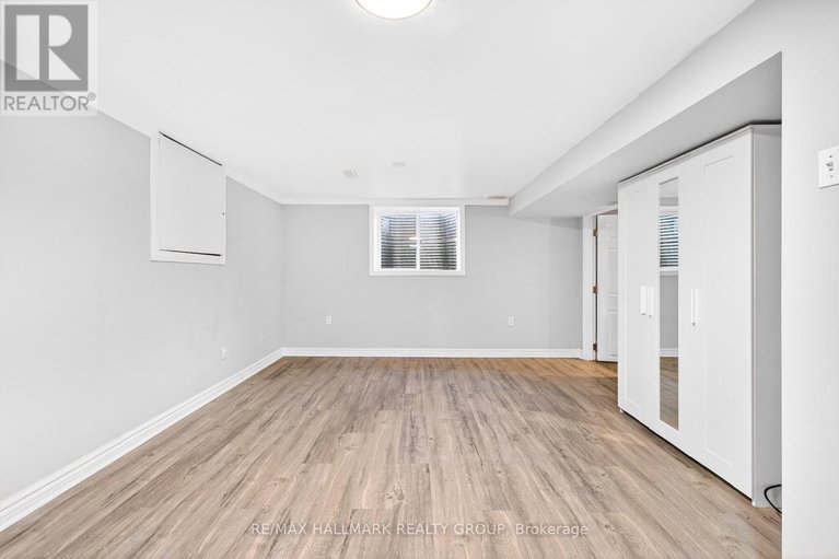 29462514/1930-southampton-court/braemar-park/ottawa/ontario/K2C0W4_40