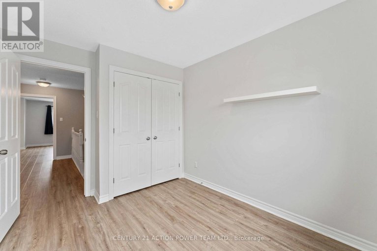 28387395/965-gosnell-terrace/fallingbrookgardenway-south/ottawa/ontario/K4A5C5_22